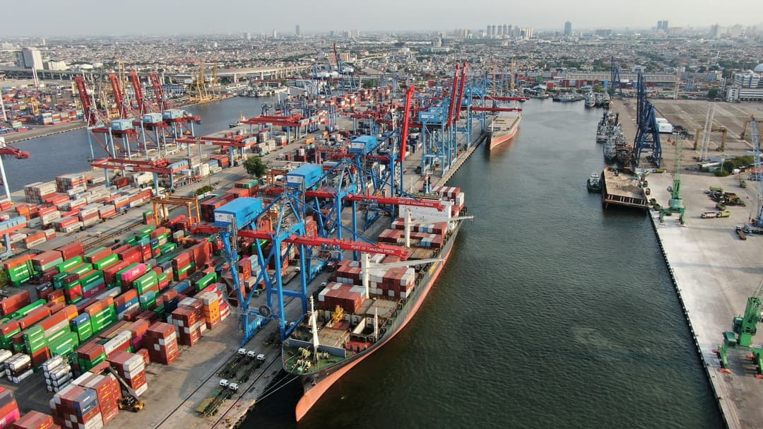 air-vs-ocean-freight